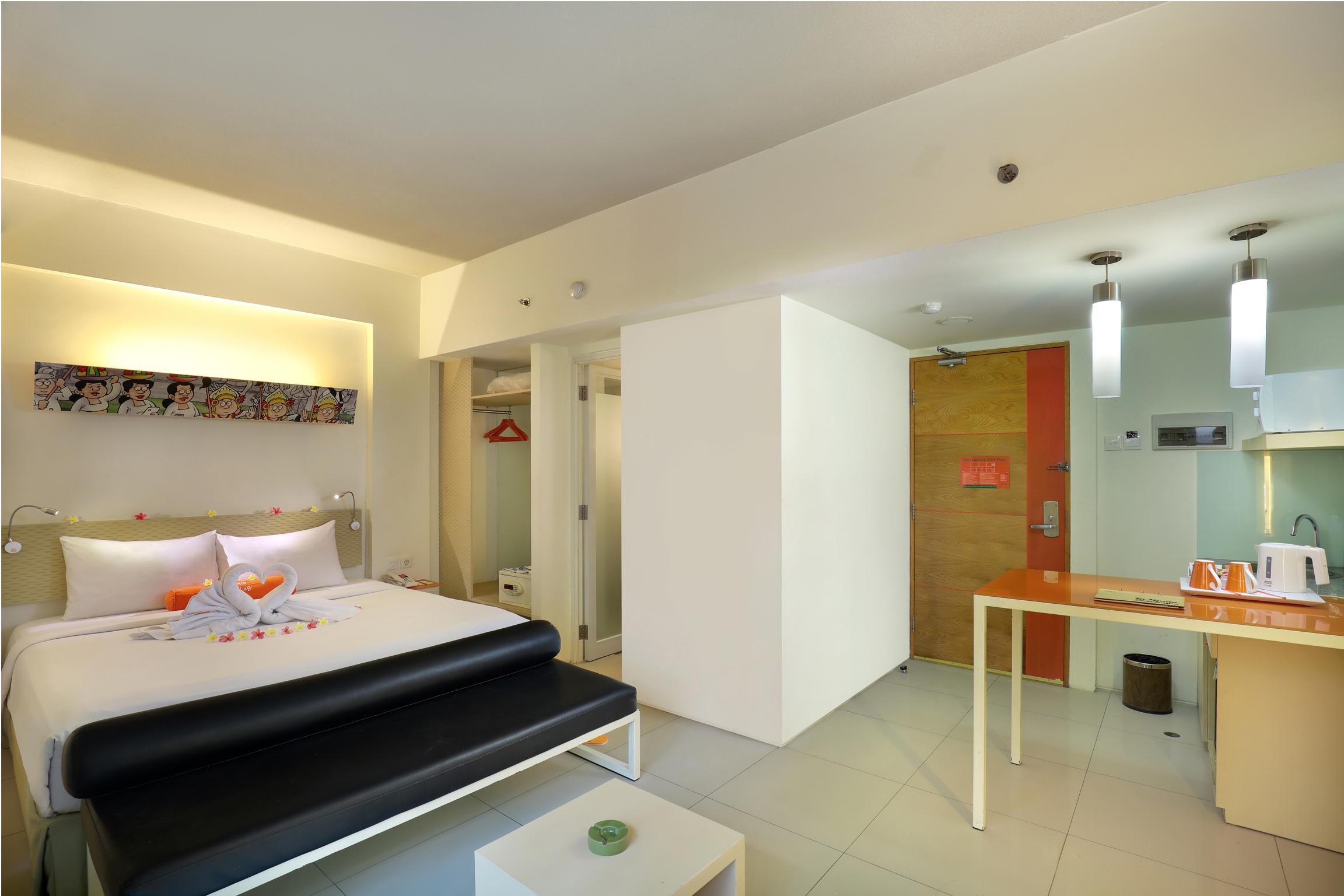 Harris Hotel & Residences Sunset Road Kuta  Exterior photo