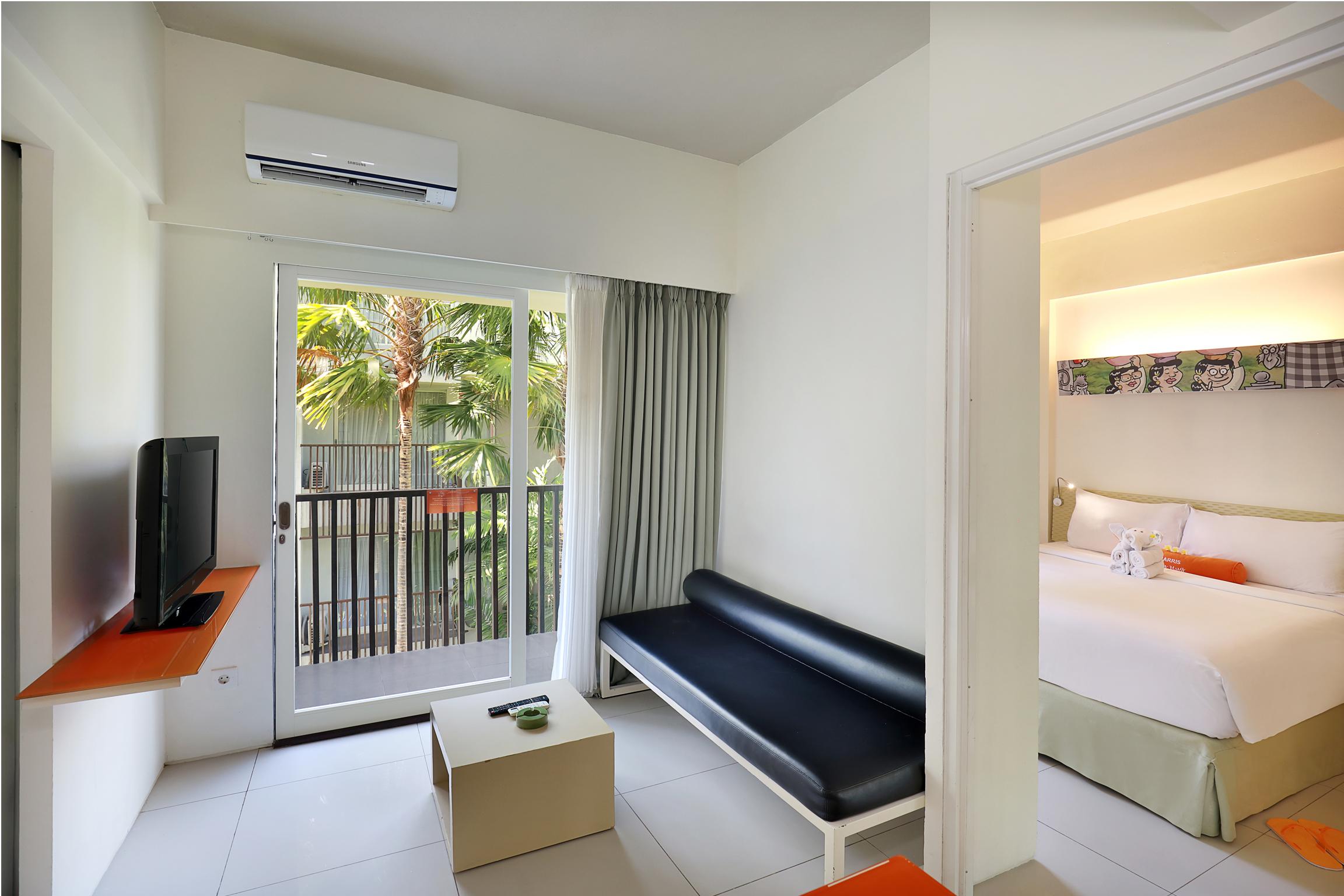 Harris Hotel & Residences Sunset Road Kuta  Exterior photo
