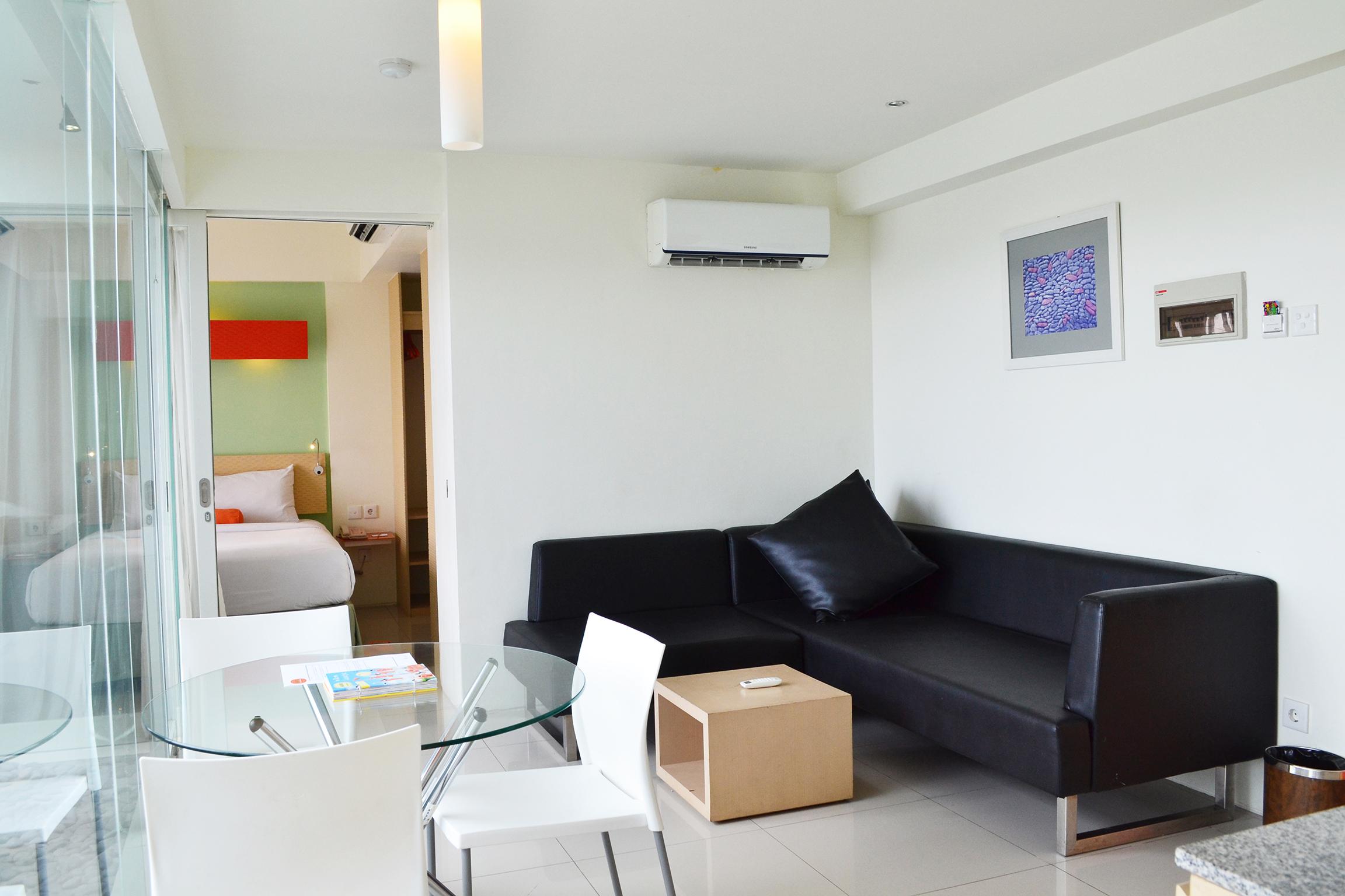Harris Hotel & Residences Sunset Road Kuta  Exterior photo