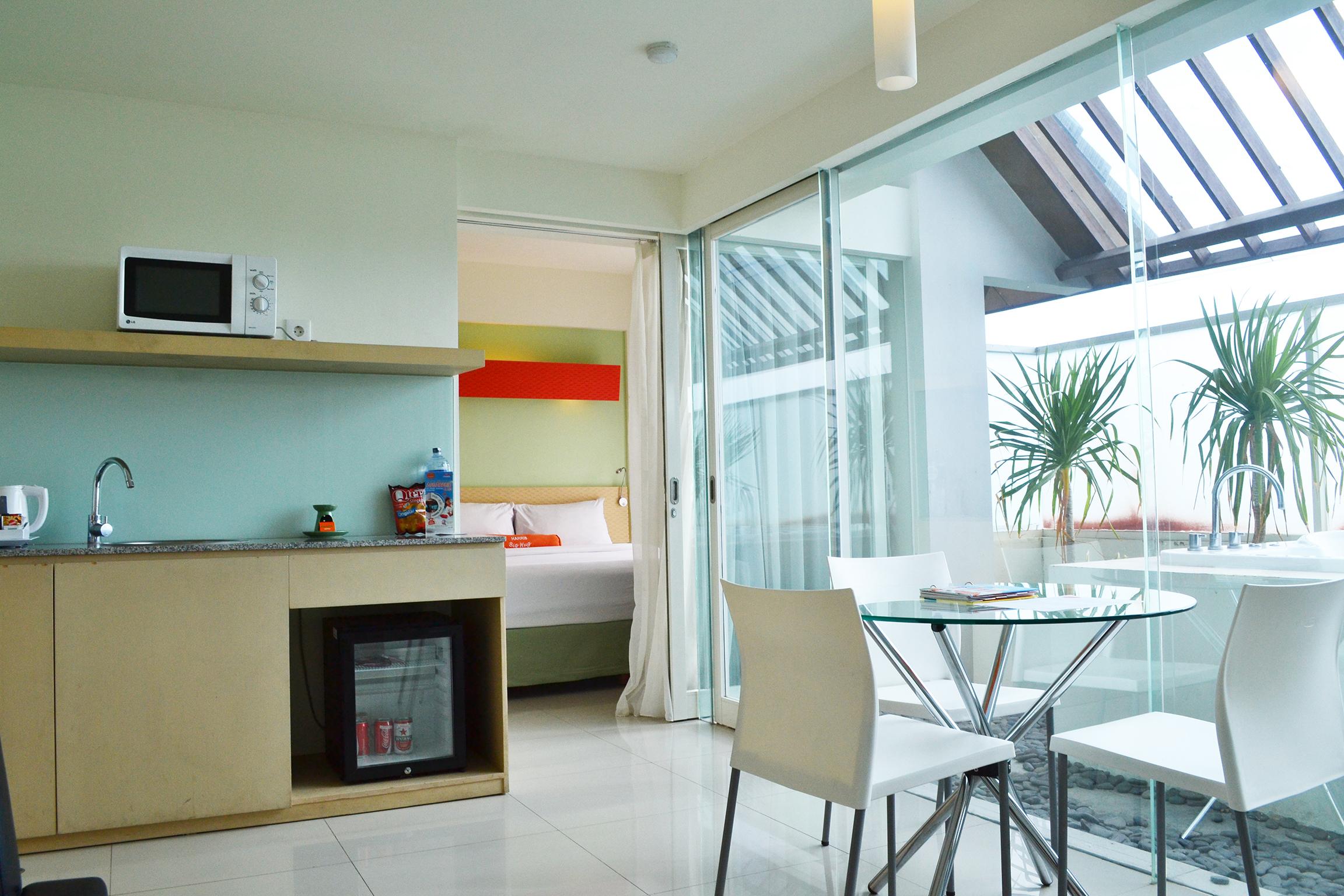 Harris Hotel & Residences Sunset Road Kuta  Exterior photo
