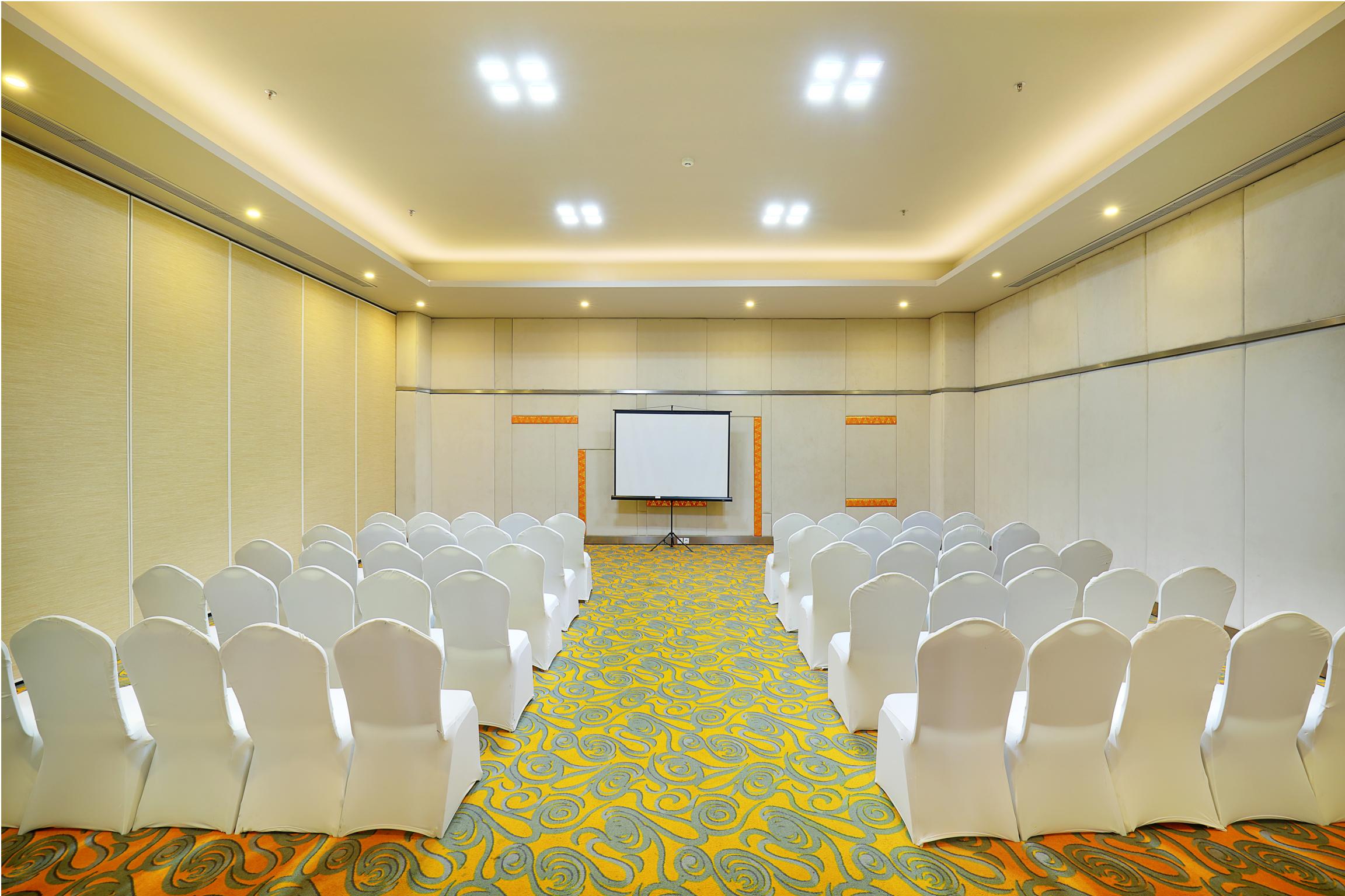 Harris Hotel & Residences Sunset Road Kuta  Exterior photo